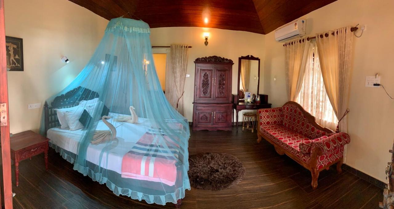 Kerala Hotel
